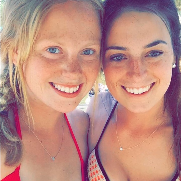 Meet your Posher, Hannah - Picture 5 of 8